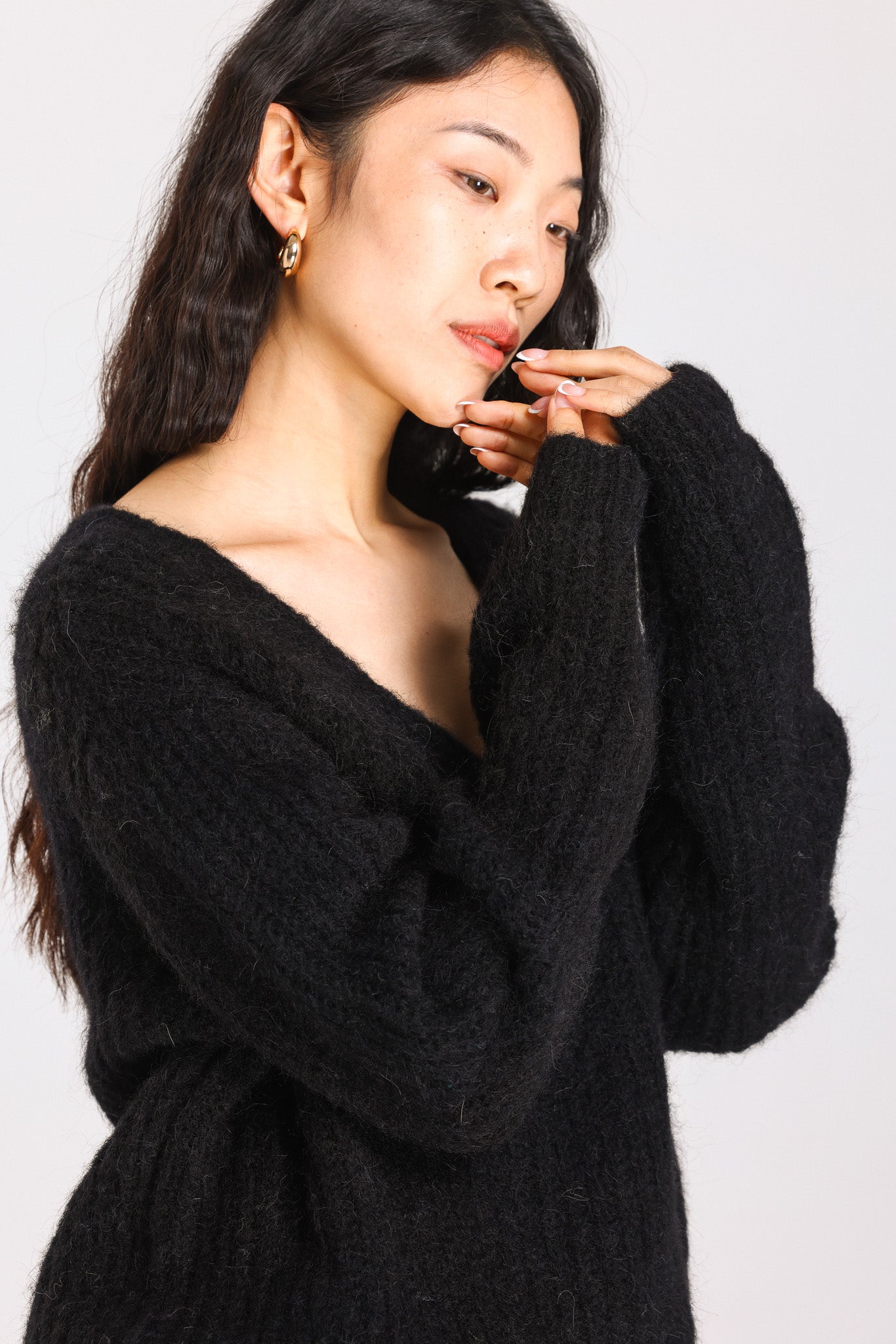 Immy V-neck Basic Alpaca wool  Knit Jumper - Black