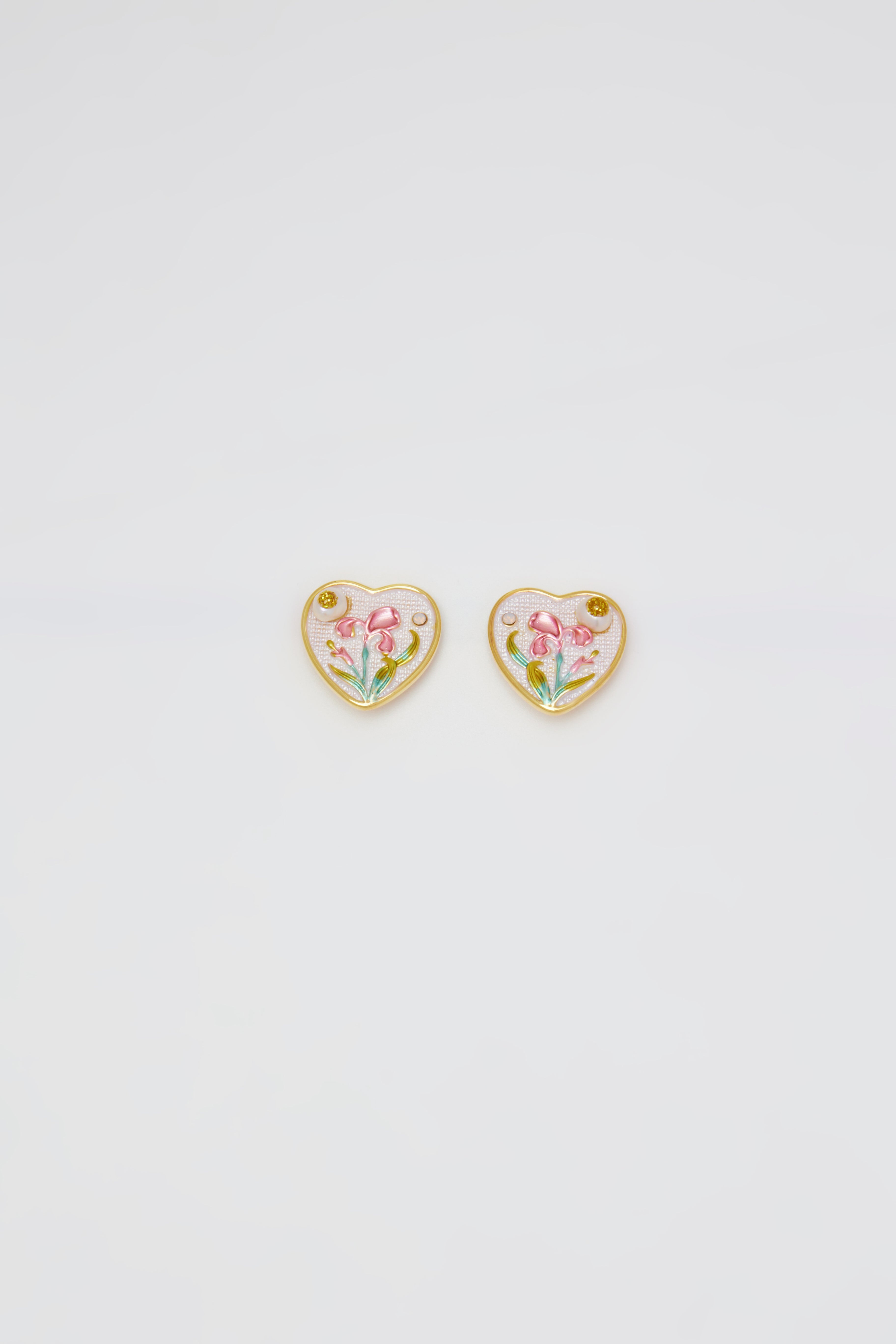 Alyx Flower Heart Stud Earrings