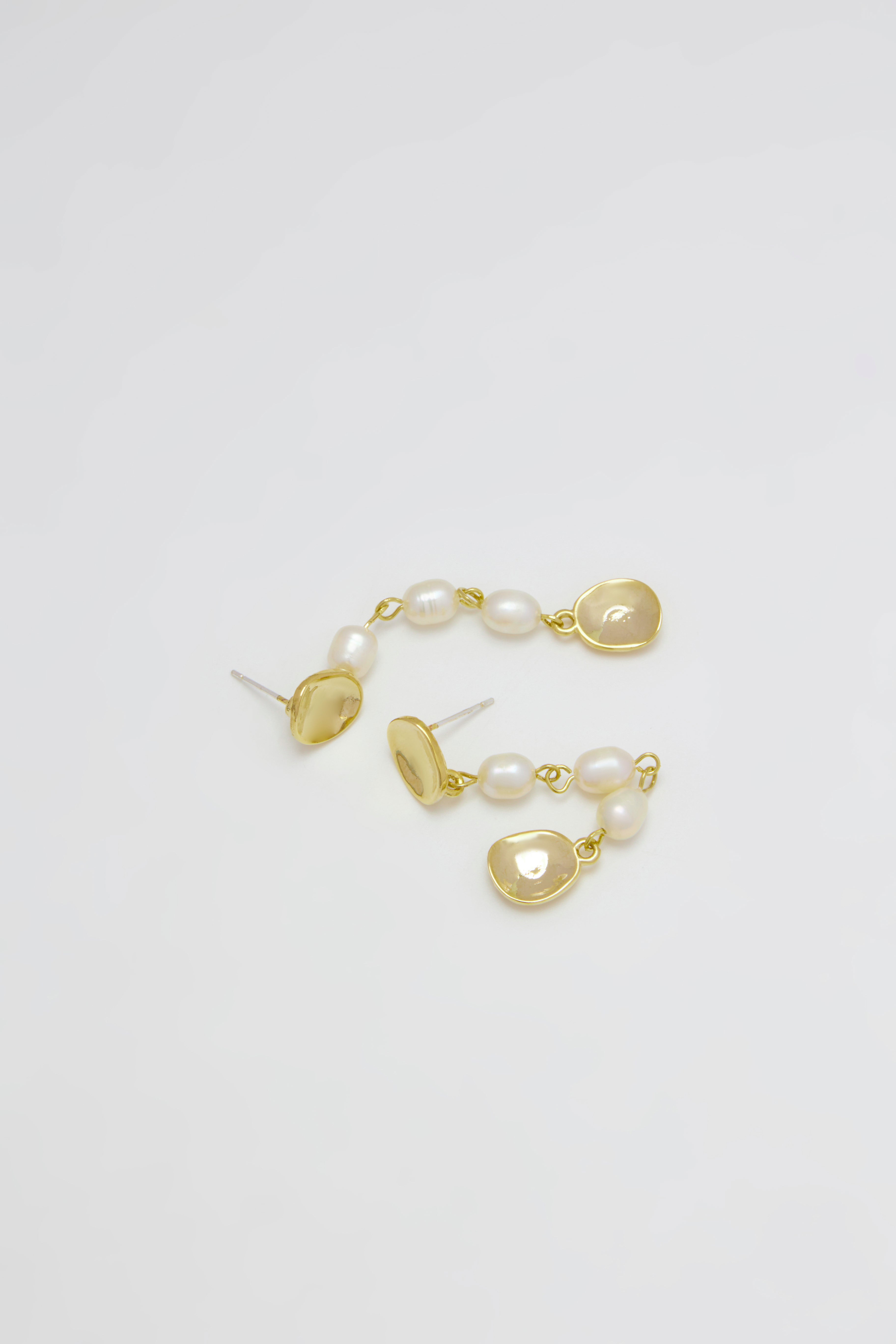 Asymmetric Long Pearl Drop Earrings