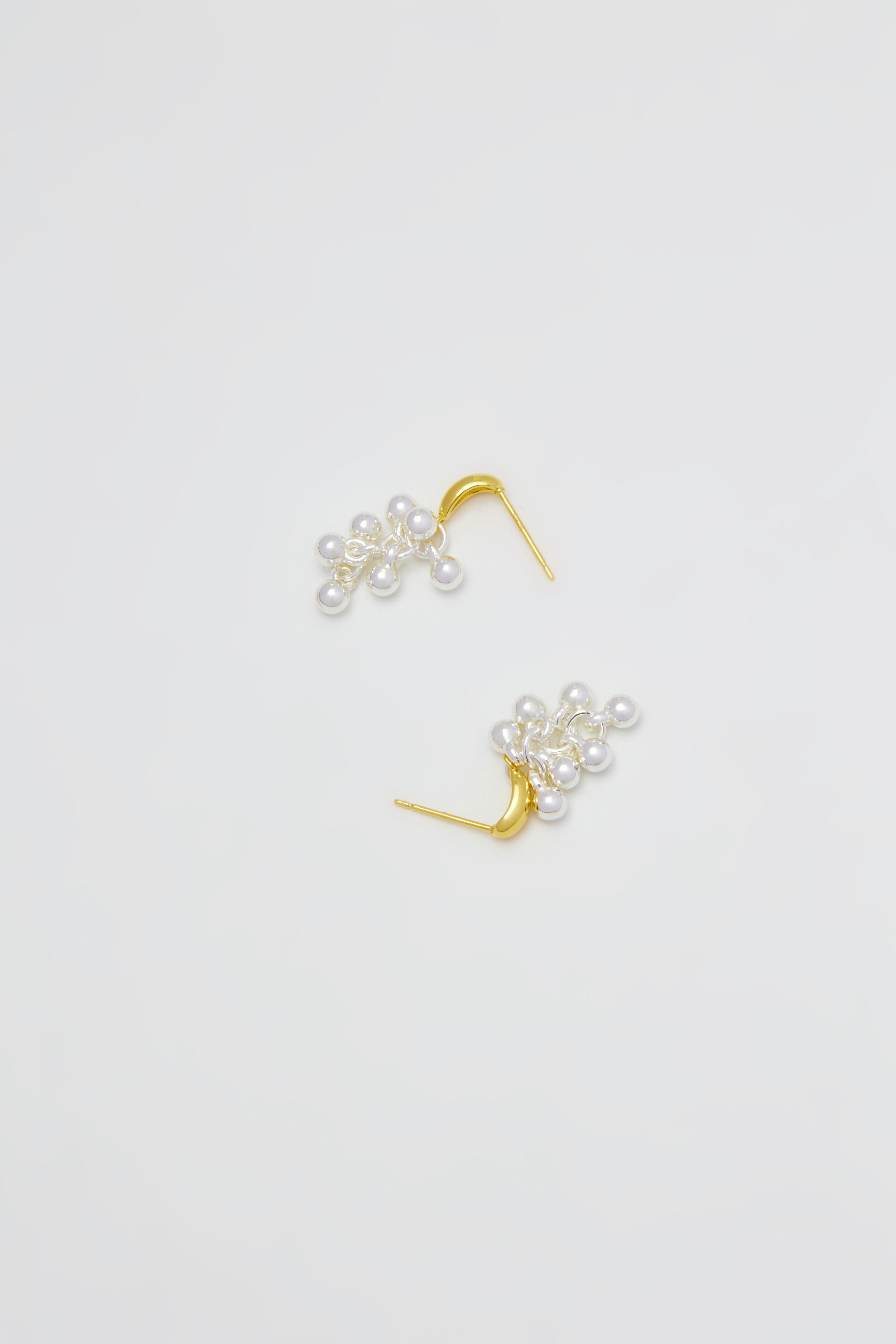 Ary Silver Pearl Stud Earrings