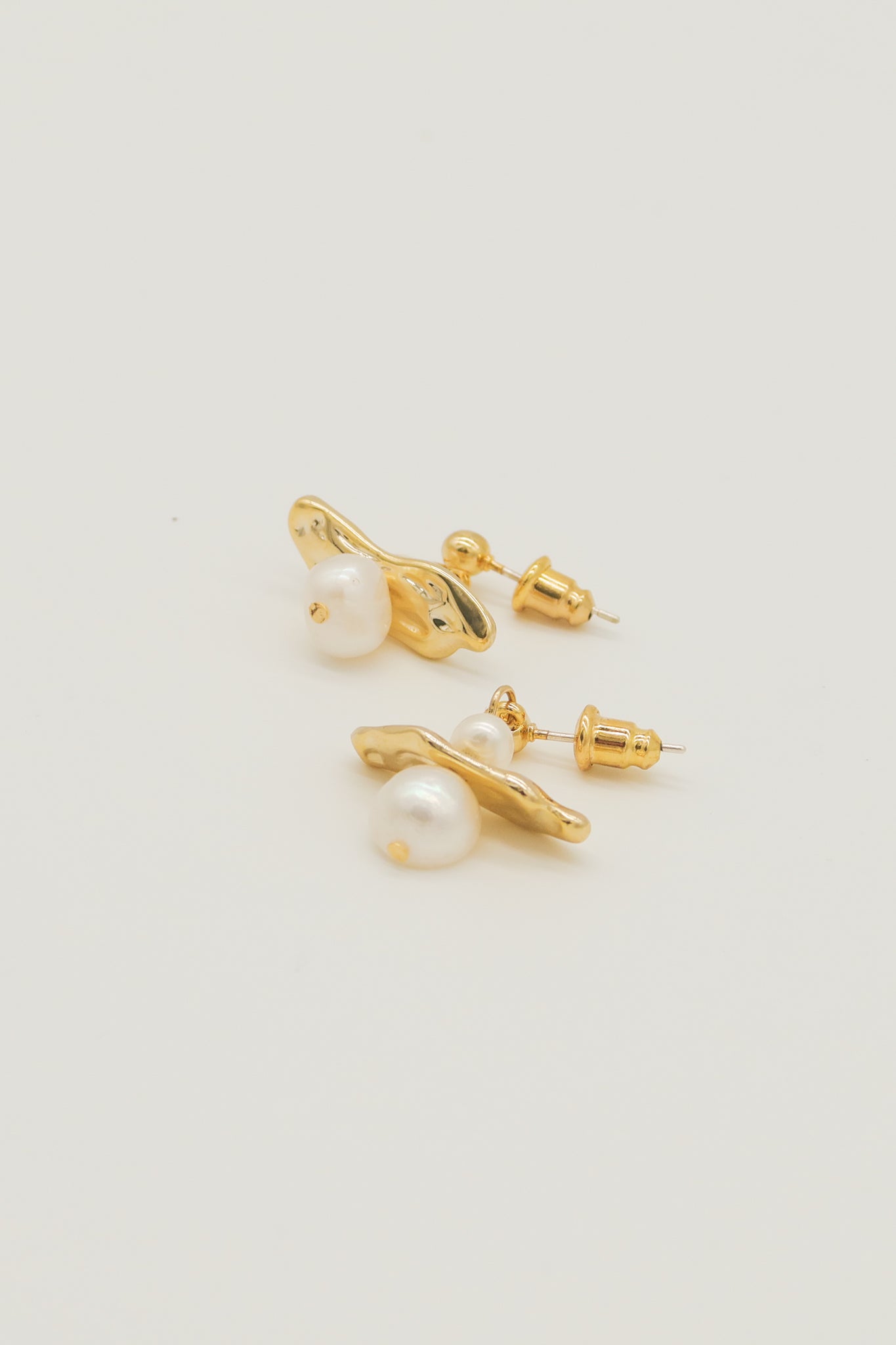 2 Pearl and Gold in the middle Gold Earrings / Gold Pearl