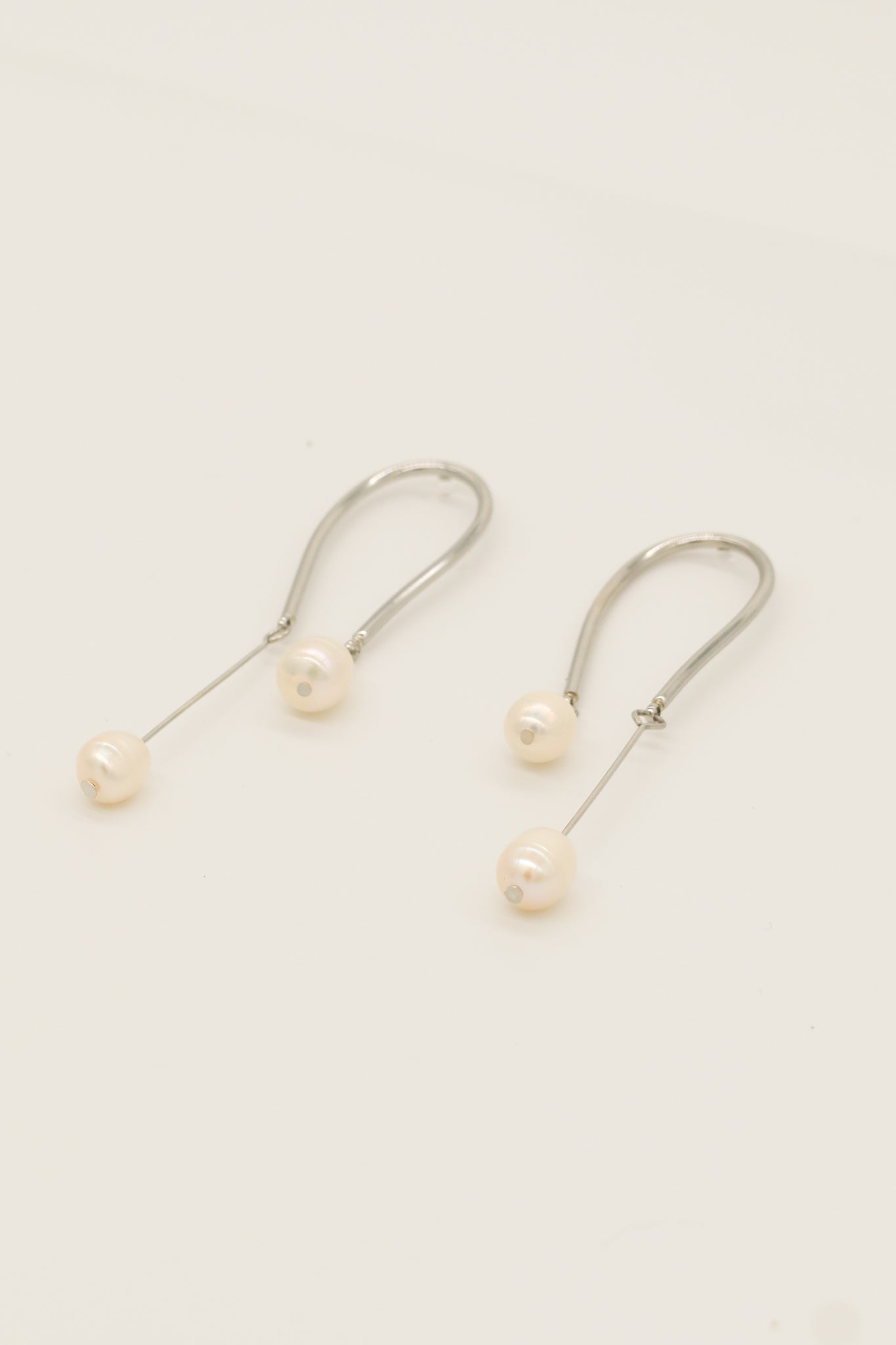 Una Pearl long drop  Earrings