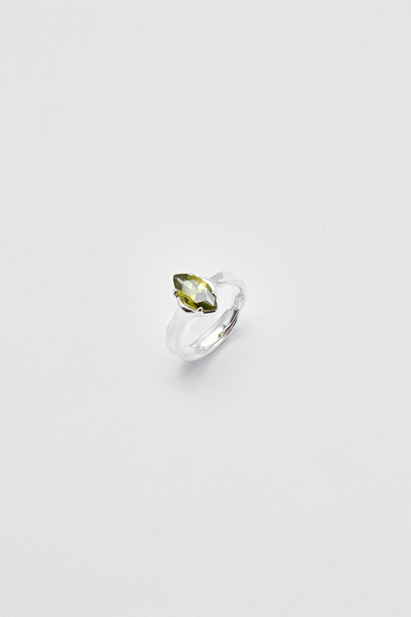 Sterling Olive Gem Oval Ring